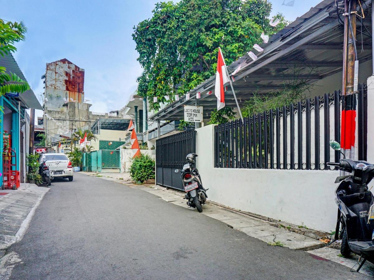 Oyo 91658 Luci'S House Hotel Jakarta Exterior photo